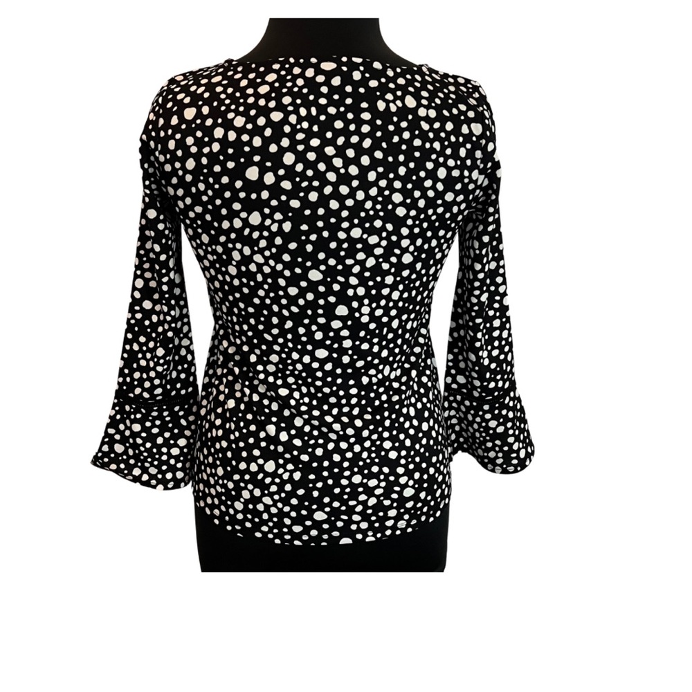 NWT|ANN TAYLOR Factory Black and White Bell Sleeve Blouse| Size: Small